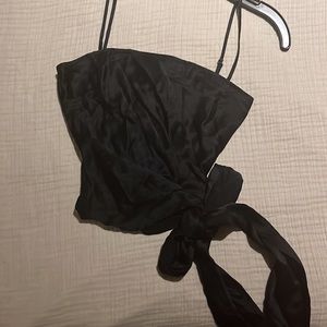 Gorgeous y2k 100% silk bcbg top.